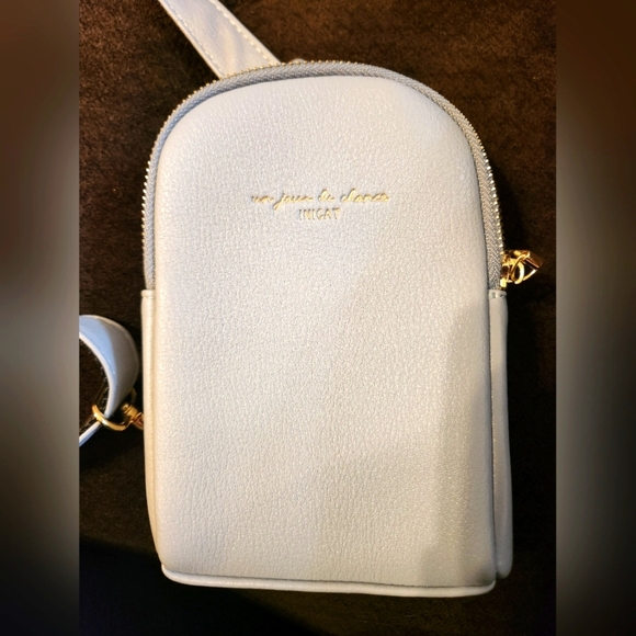 Light gray crossbody new never used - Picture 1 of 5